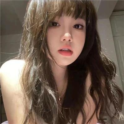 红色尾翼